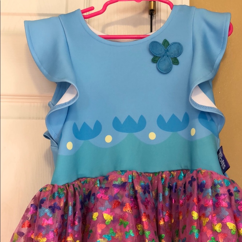 Trolls dress NWOT